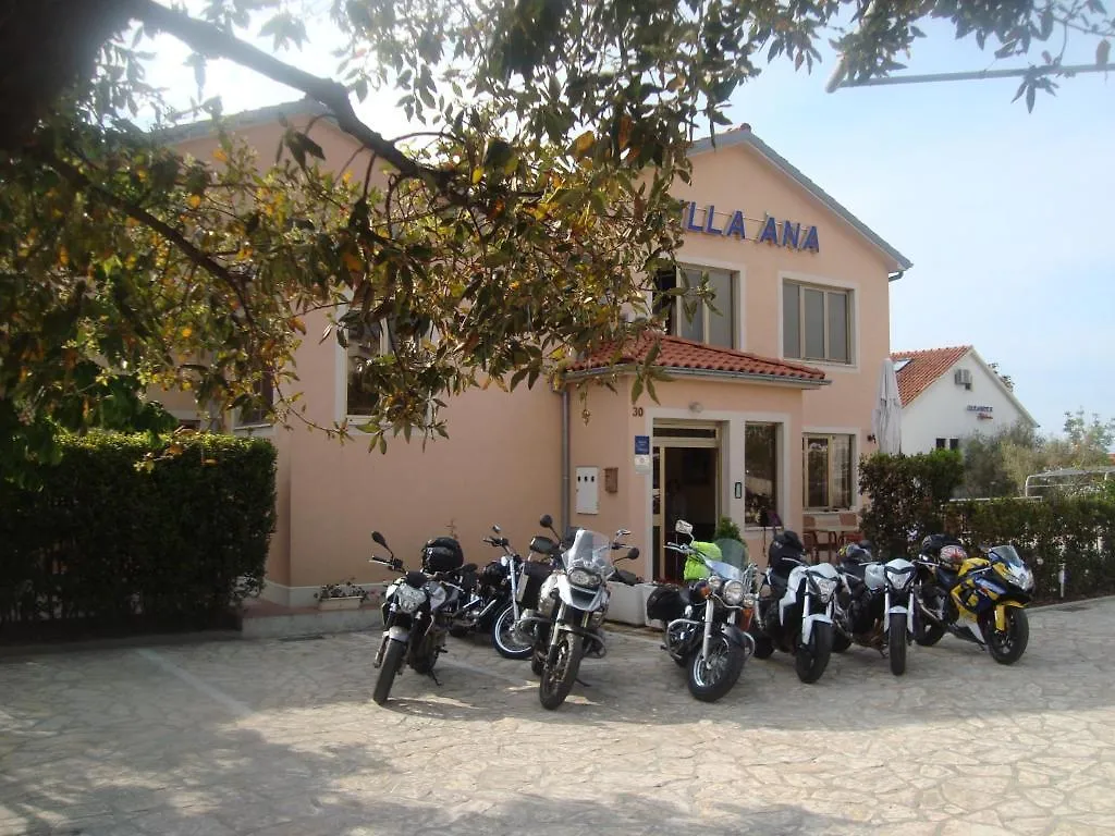 *** Bed & Breakfast B&B Villa Ana Krk Town Chorvatsko